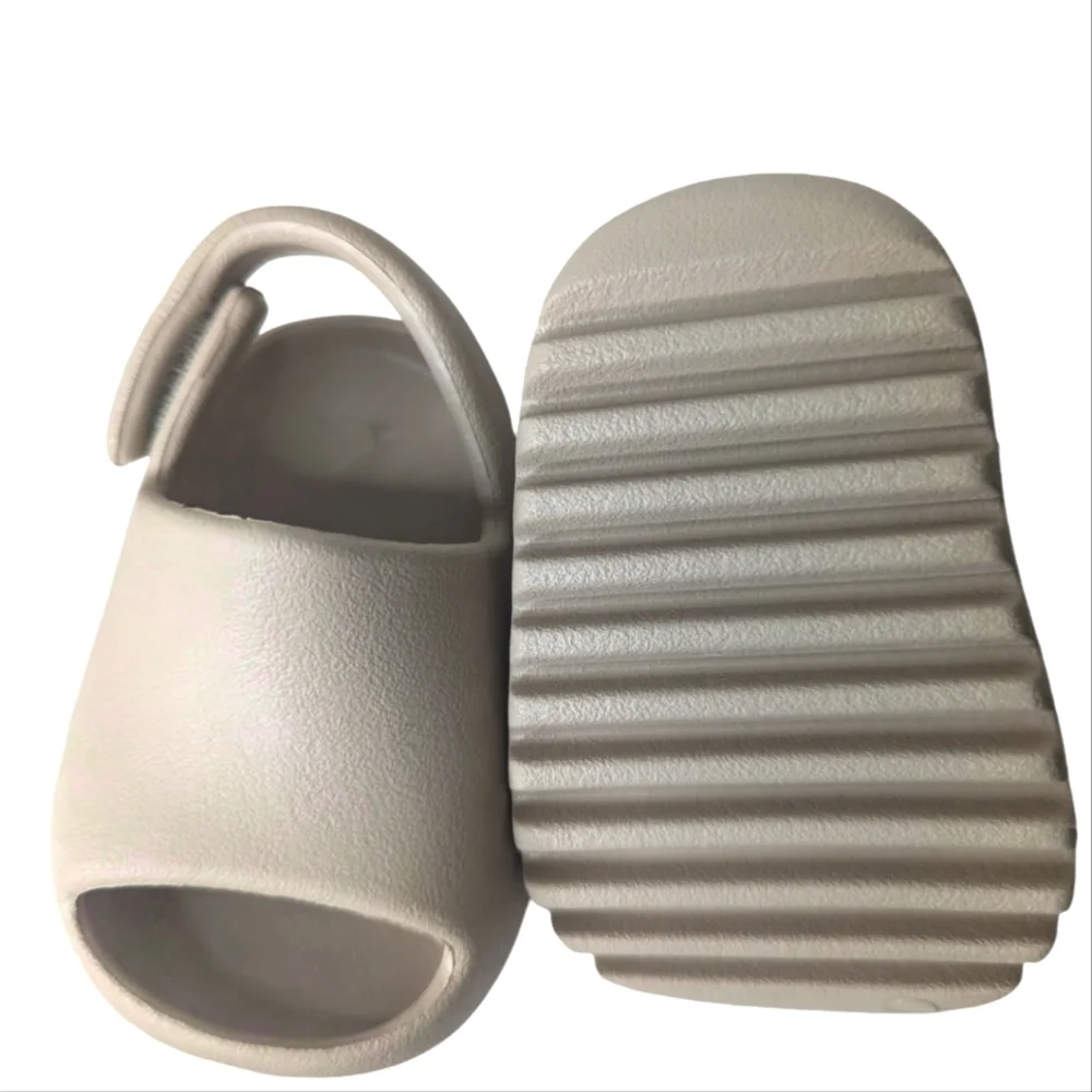 Adidas Yeezy Pure Slide Infant ..Size 3